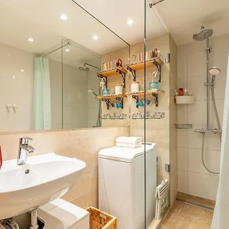 Lejlighed Tranquil Haven: Old Town Proximity Bratislava