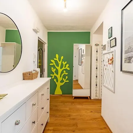 Tranquil Haven: Old Town Proximity Lejlighed *