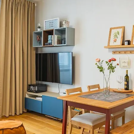 Tranquil Haven: Old Town Proximity Bratislava