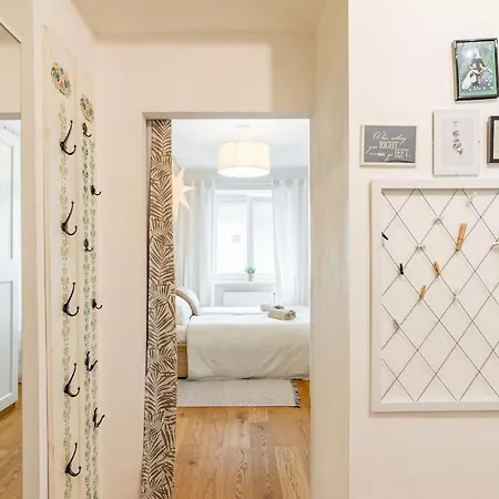 Tranquil Haven: Old Town Proximity * Bratislava