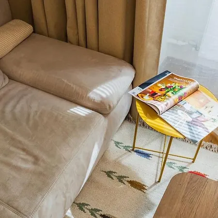 Lejlighed Tranquil Haven: Old Town Proximity *