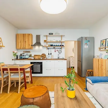 Lejlighed Tranquil Haven: Old Town Proximity *