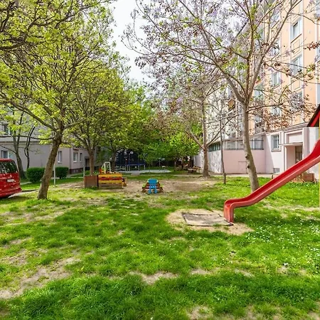 Lejlighed Tranquil Haven: Old Town Proximity