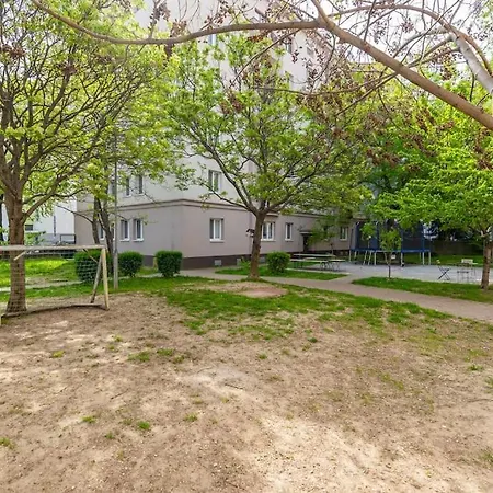 Lejlighed Tranquil Haven: Old Town Proximity