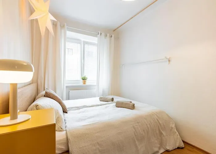 Апартаменты Tranquil Haven: Old Town Proximity Братислава