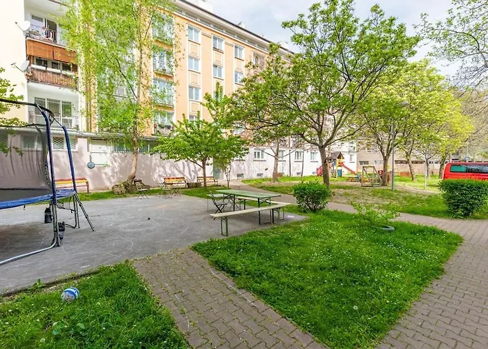 Апартаменты Tranquil Haven: Old Town Proximity *