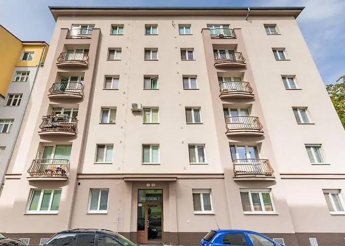 Апартаменты Tranquil Haven: Old Town Proximity Братислава