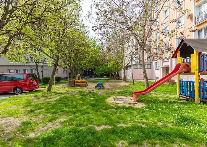 Апартаменты Tranquil Haven: Old Town Proximity